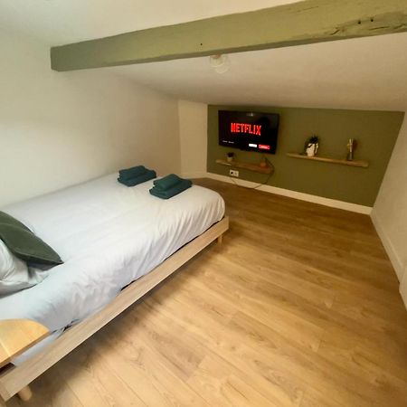 니오르 Sous Les Toits Du Parvis 아파트 외부 사진